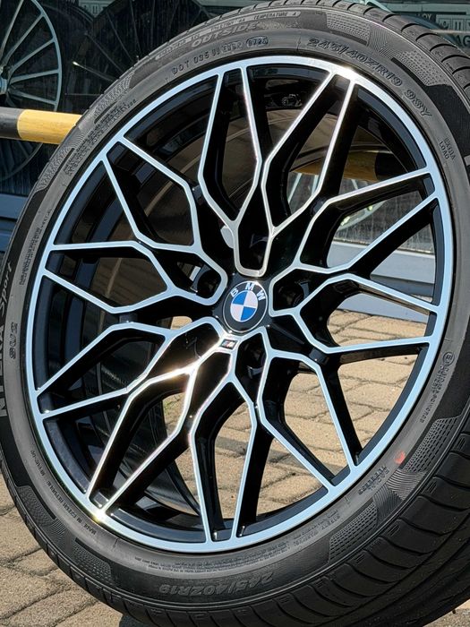 Nowe koła 19 cali BMW serii 5 G30 G31 8 G14 G15 G16 czarno srebrne połysk