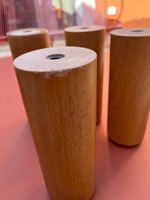 Conjunto de 4 estribos de madeira - fixação roscada - bom estado