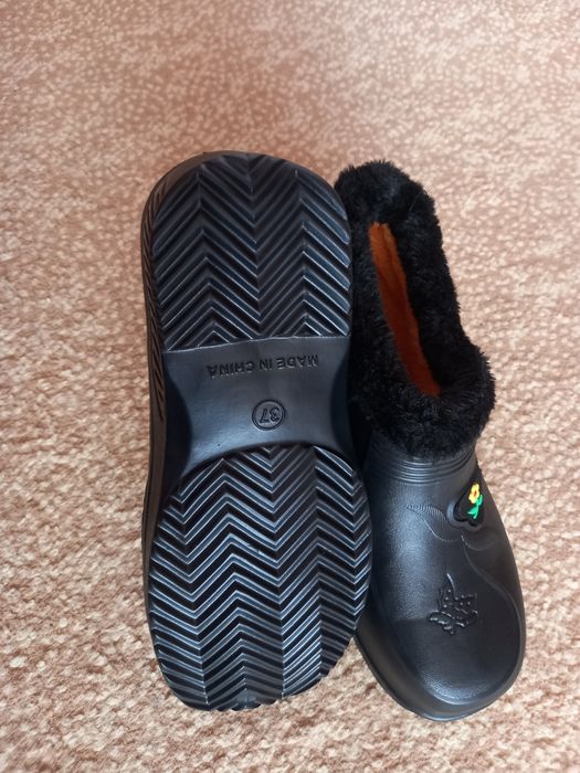 Калошв   ризинові