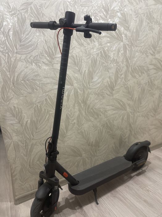 Електросамокат Xiaomi Mi Electric Scooter Elite GL