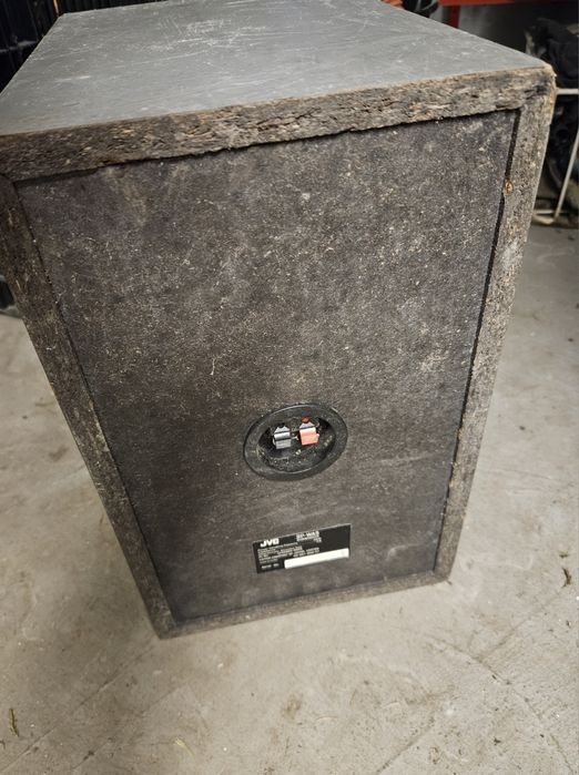 Sprzedam subwoofer jvc dużej mocy 60w