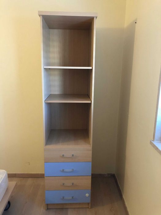 Conjunto Completo Quarto – Cama + Colchão + Secretária + Estante – 250€