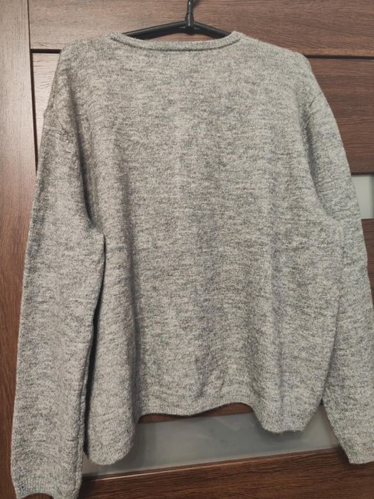 Sweter szary rozpinany