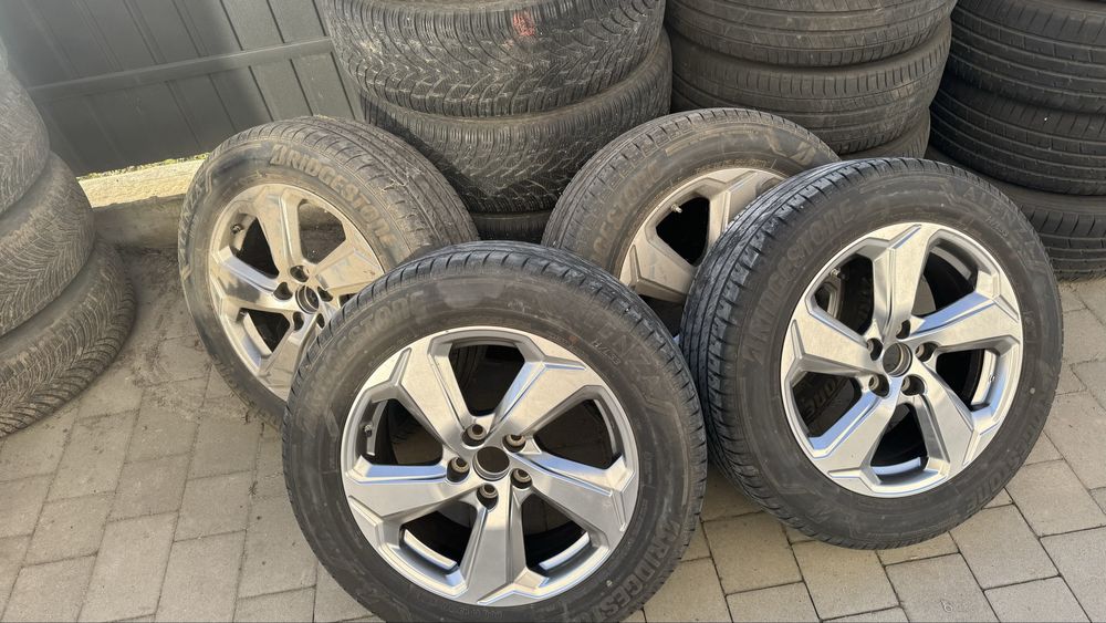 Toyota RAV-4 XA50, колеса, диски 18ʼ оригінал