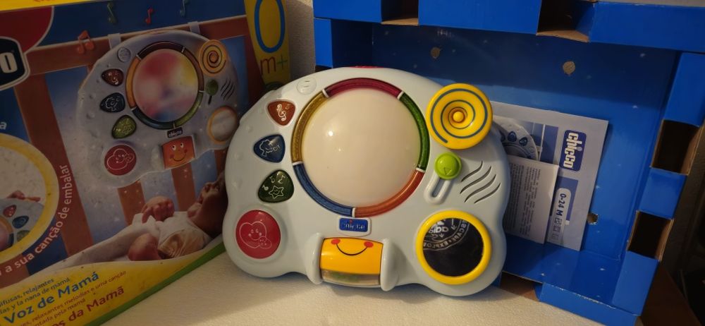 Brinquedo Chicco Luzes e Sons – Musical Interativo