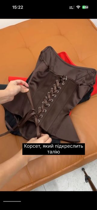 Корсет жіночий із косточками та шнурівкою