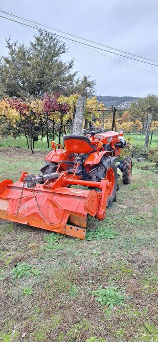 Trator Kubota B7001 s/ Matricula