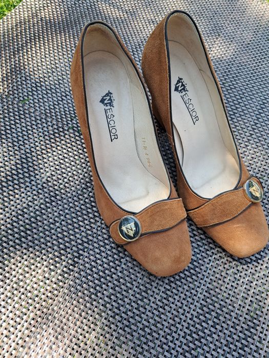 Półbuty na słupku