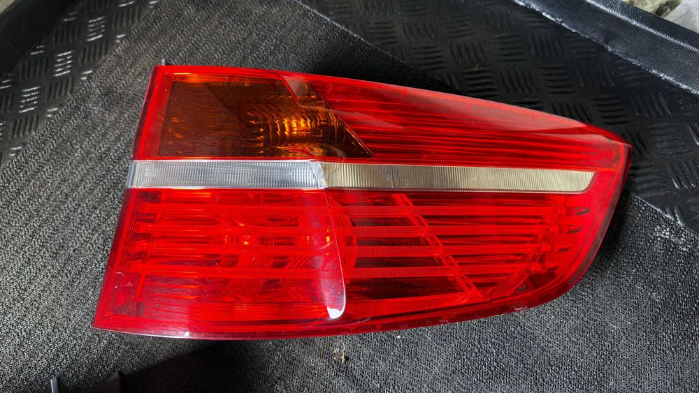 BMW X6 E71 2008-2012 (przedlift) HELLA komplet oryginalnych lamp tylnych