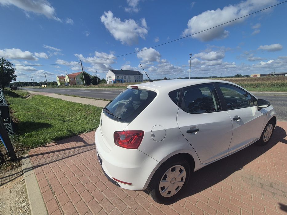 * Seat Ibiza * 5 Drzwi * Lift * benzyna * Klimatyzacja * 2014 Rok