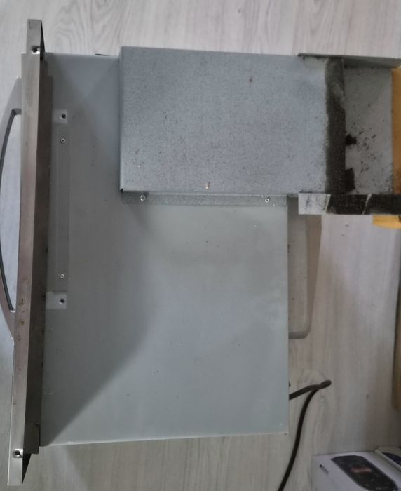 Micro-ondas embutido Ariston ( avariado)