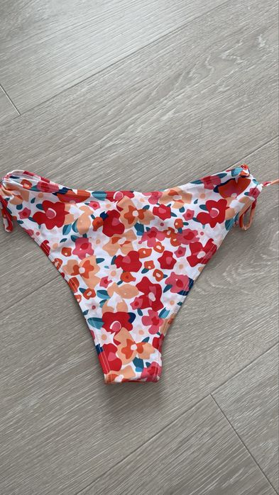 Купальник на завʼязках