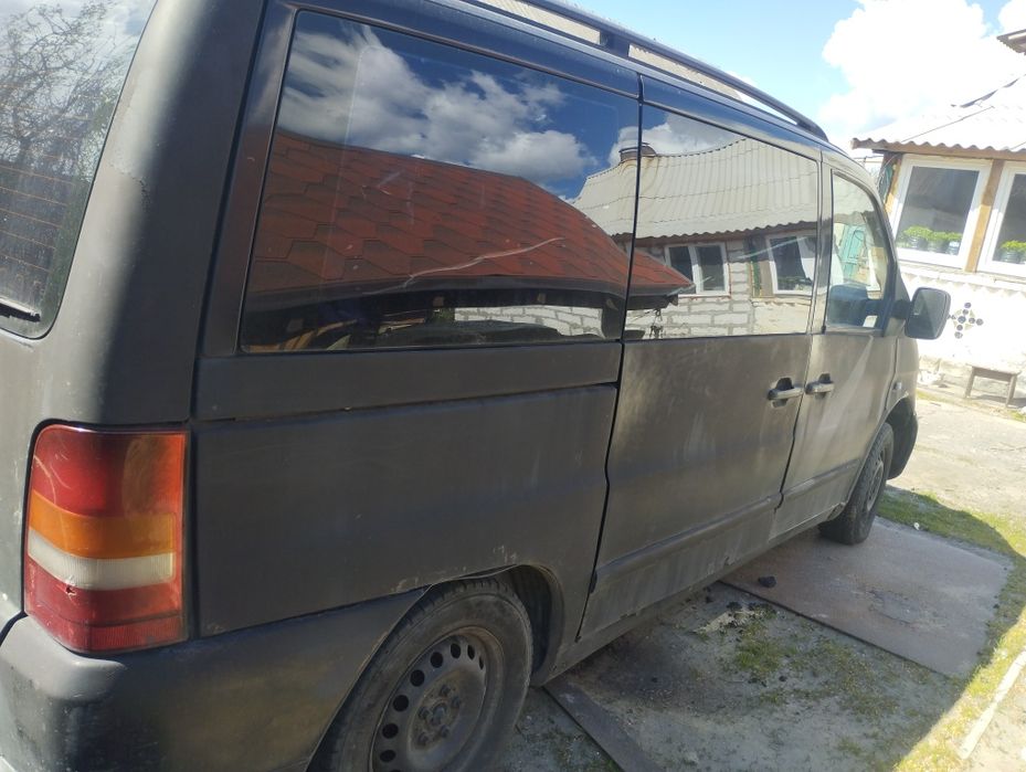 Продам авто Mercedes-Benz VITO