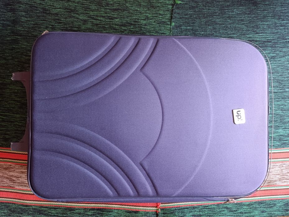 Чемодан , ручная кладь