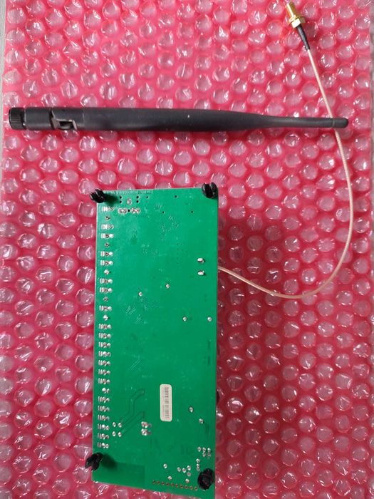 Satel PERFECTA 16 z anteną + 6 czujek