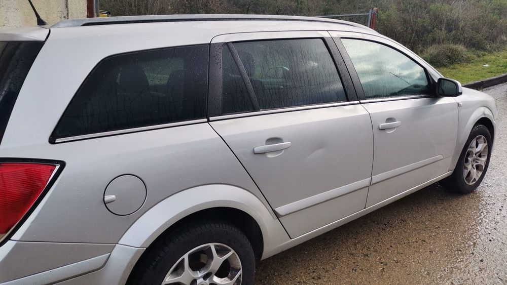 Opel Astra Caraban