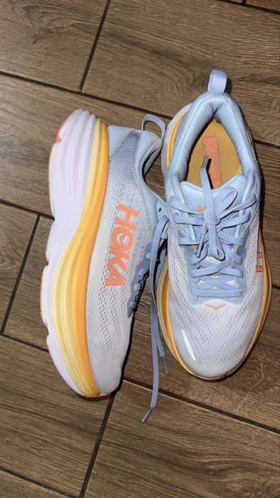 Продам кросівки Hoka 40