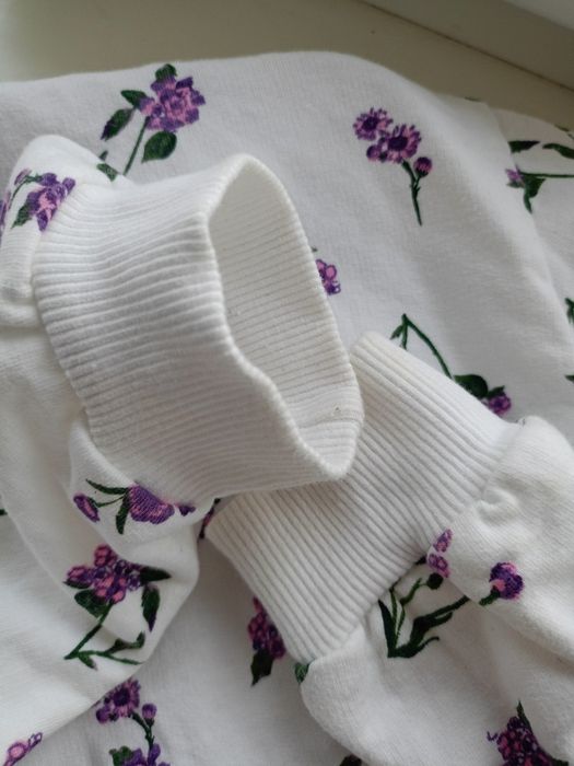 Кофта зіпка на замку s m біла з капюшоном