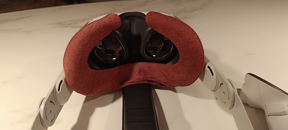 Meta Quest 3 (128GB) - Como Novo - Pouco Uso - Realidade Mista