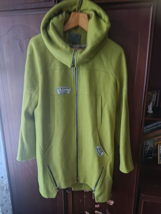 Пальто кашемировые демисезонное с капюшоном на змейке