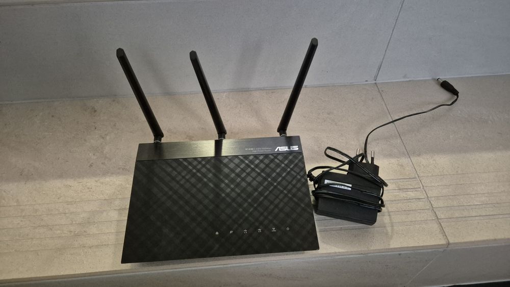 Asua rt-n18u router