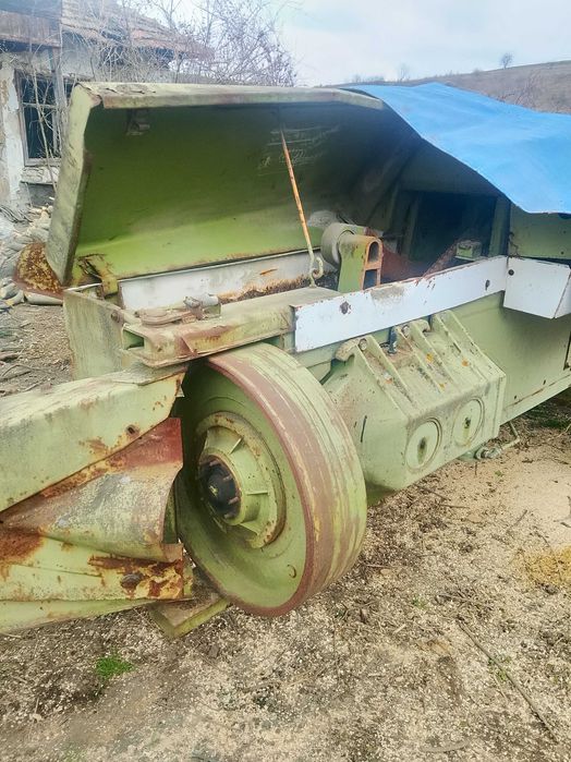 Прес підбирач форшріт