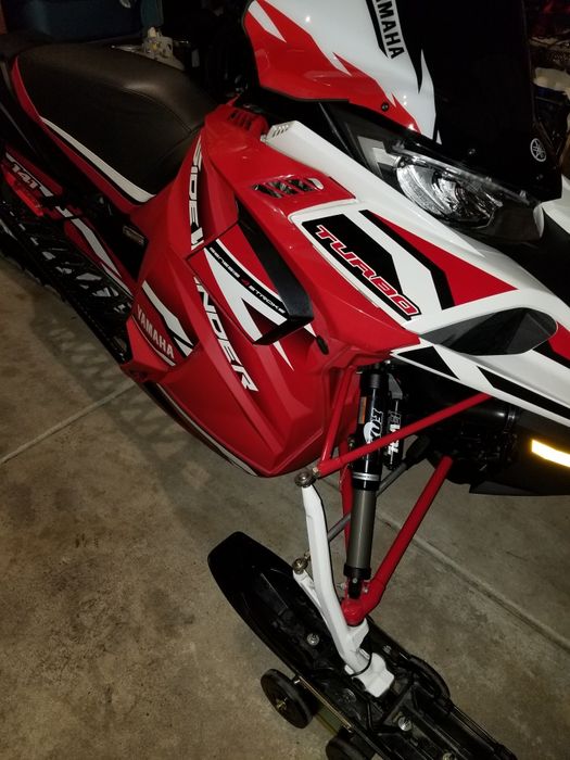 Skuter śnieżny Yamaha Sidewinder XTX LE