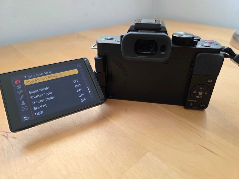 Panasonic Lumix G100D + 4 Lentes com fatura de compra