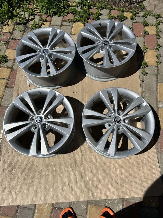 Продам диски R18 в идеальному стані