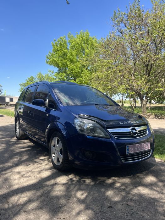 Zafira Максимальна комплектація