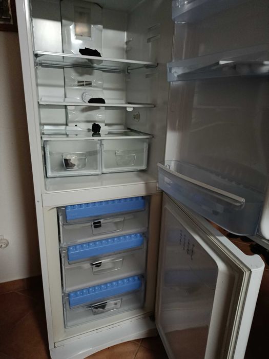Frigorífico combinado Indesit - Distrito Coimbra
