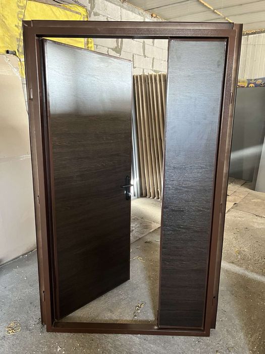 Входная дверь тамбурная, входные двери в гараж, двери тамбур не дорого