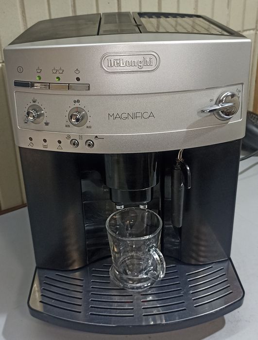 Кавомашина DeLonghi  Magnifica