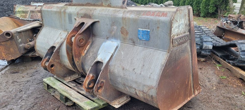 Łyżka Volvo 250 cm