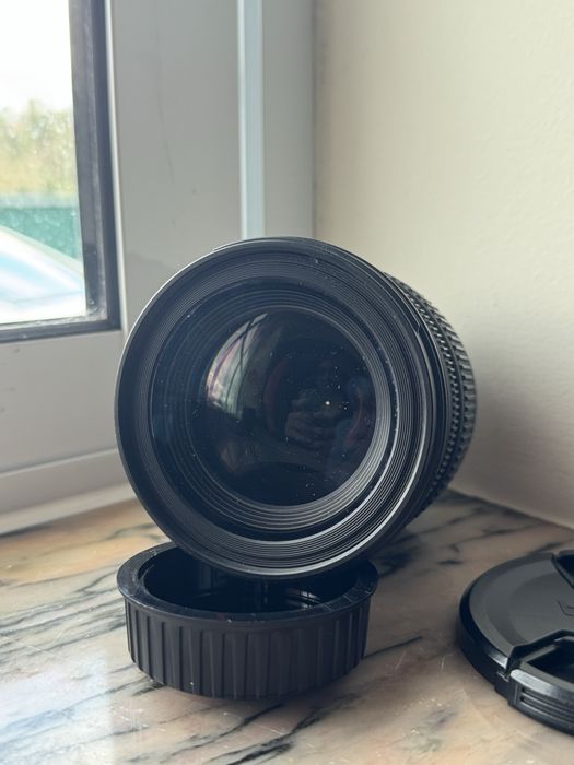 Sigma DC 17-70mm f/2.8-4.5 Macro HSM – Nikon