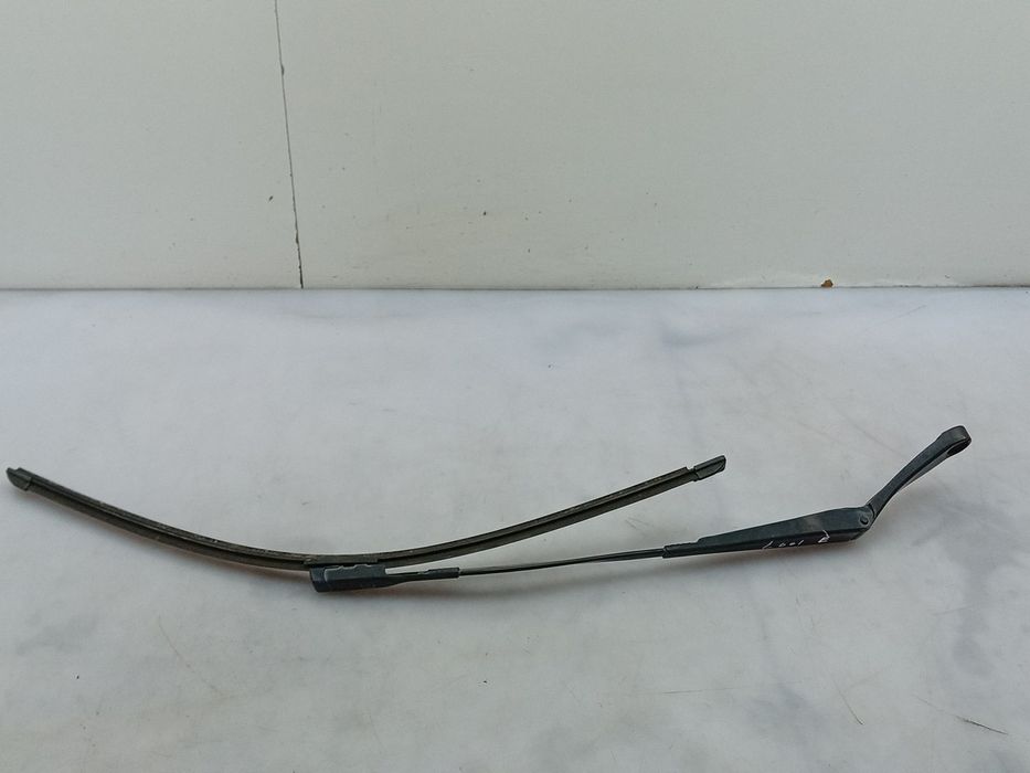 Haste / braço de escova limpa vidros frente esquerda AUDI A3 Sportback