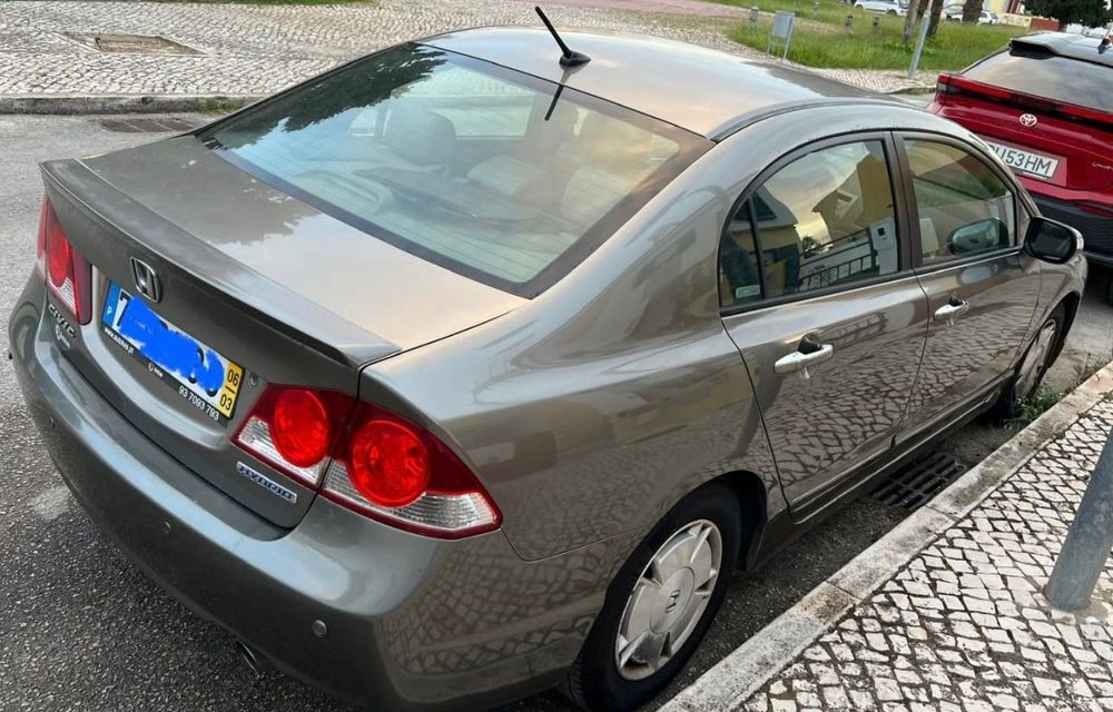 Honda civic 4dr hybrido