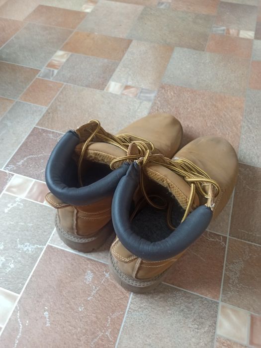 Черевики / ботінки