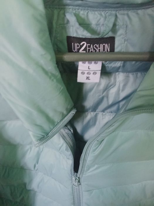 Куртки жіночі весгяні