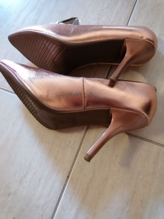 Sapatos mulher salto