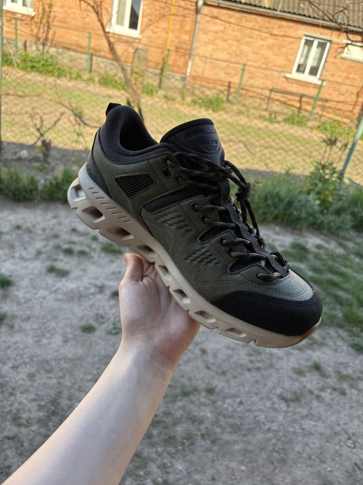 Продам кросівки