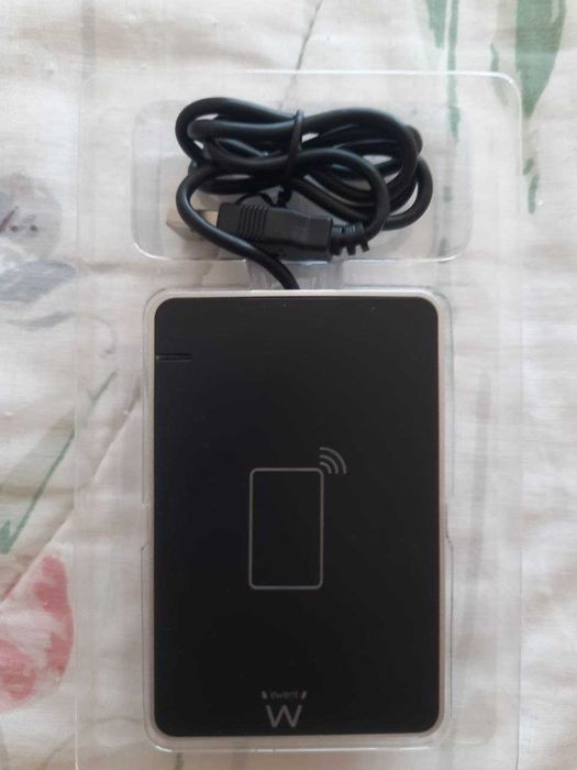 NFC Contactless Smart & EID Card Reader