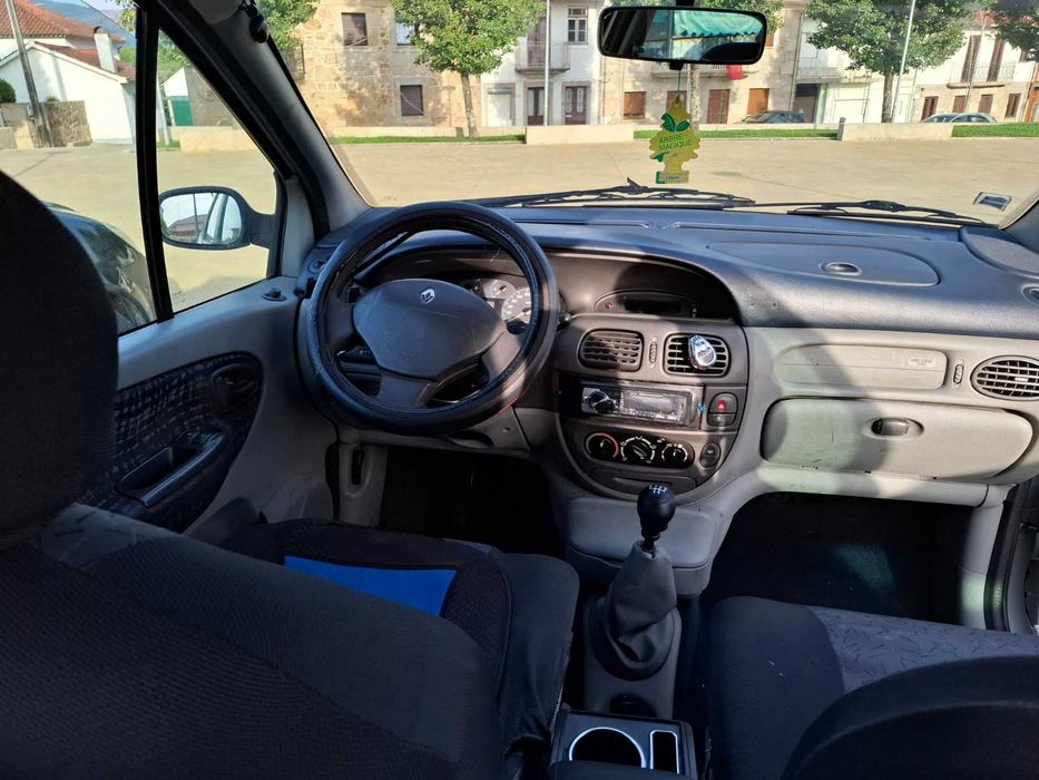 Renault megane scenic 1.4 gasolina – reliable family car – registered in Portugal, Next IPO Inspection: Valid until 26 April 2027