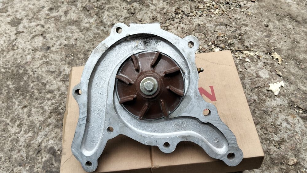 Водяная помпа Газ 53; 66 ,3307.