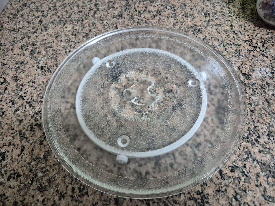 Prato de vidro para o micro-ondas .