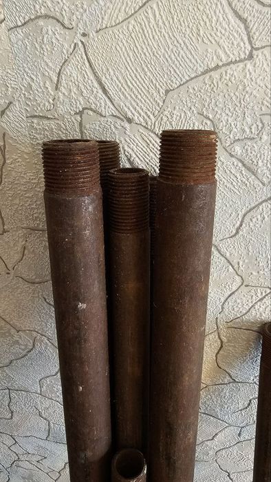 Новые железные водопроводные трубы