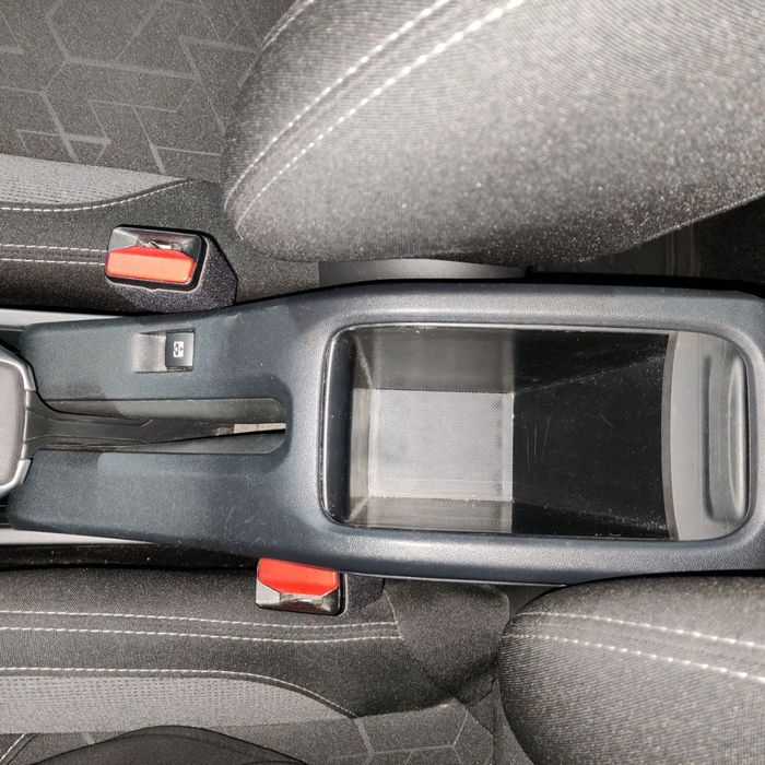 Продам Peugeot 2008, 2017 року з панорамою