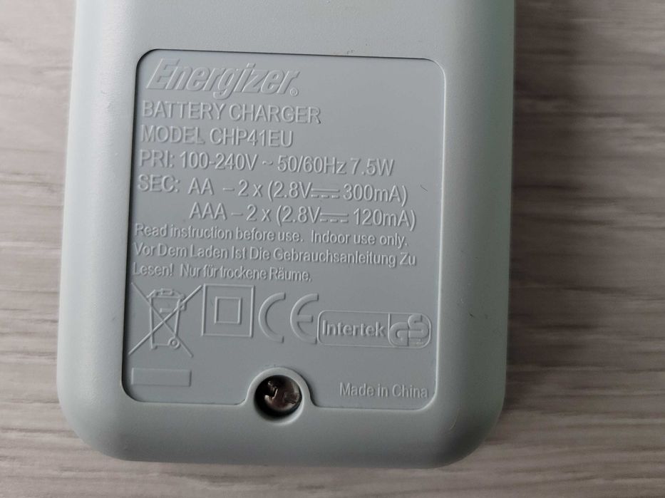 Ładowarka AA AAA ENERGIZER Intelligent Charger CHP41EU