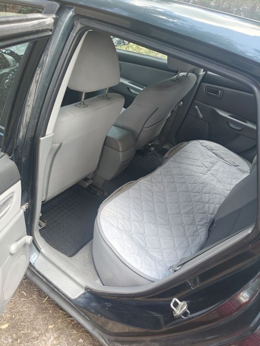 Mazda 3.    1.6  бензин