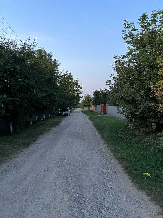 Ділянка під забудову Малі Крушлинці.Газ,елекрика,водопостачання,50сот.